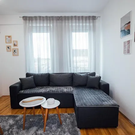 Vas Dom Apartament Kraljevo