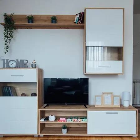 Vas Dom Apartment *